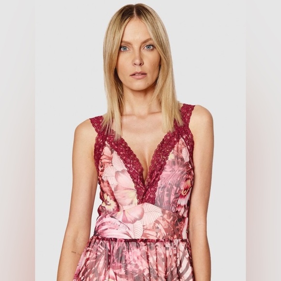 New GUESS Chrissy Maxi Dress SZ S - Picture 4 of 9